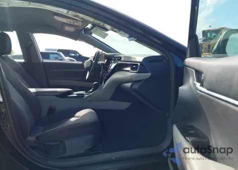 2019 Toyota Camry Le z USA, uszkodzony, nr VIN 4T1B11HK2KU854884